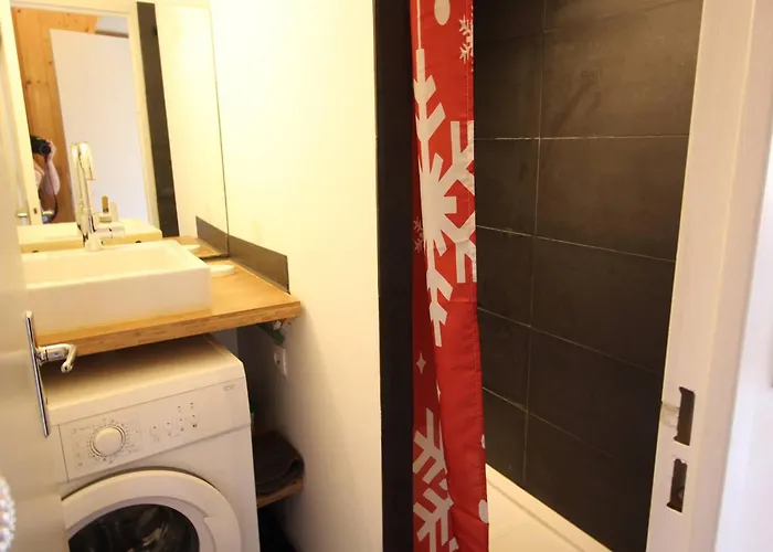 Appartement Centre-ville Bagnères-de-luchon T2 Avec Balcon, Wifi, Animaux Admis - Fr-1-313-233